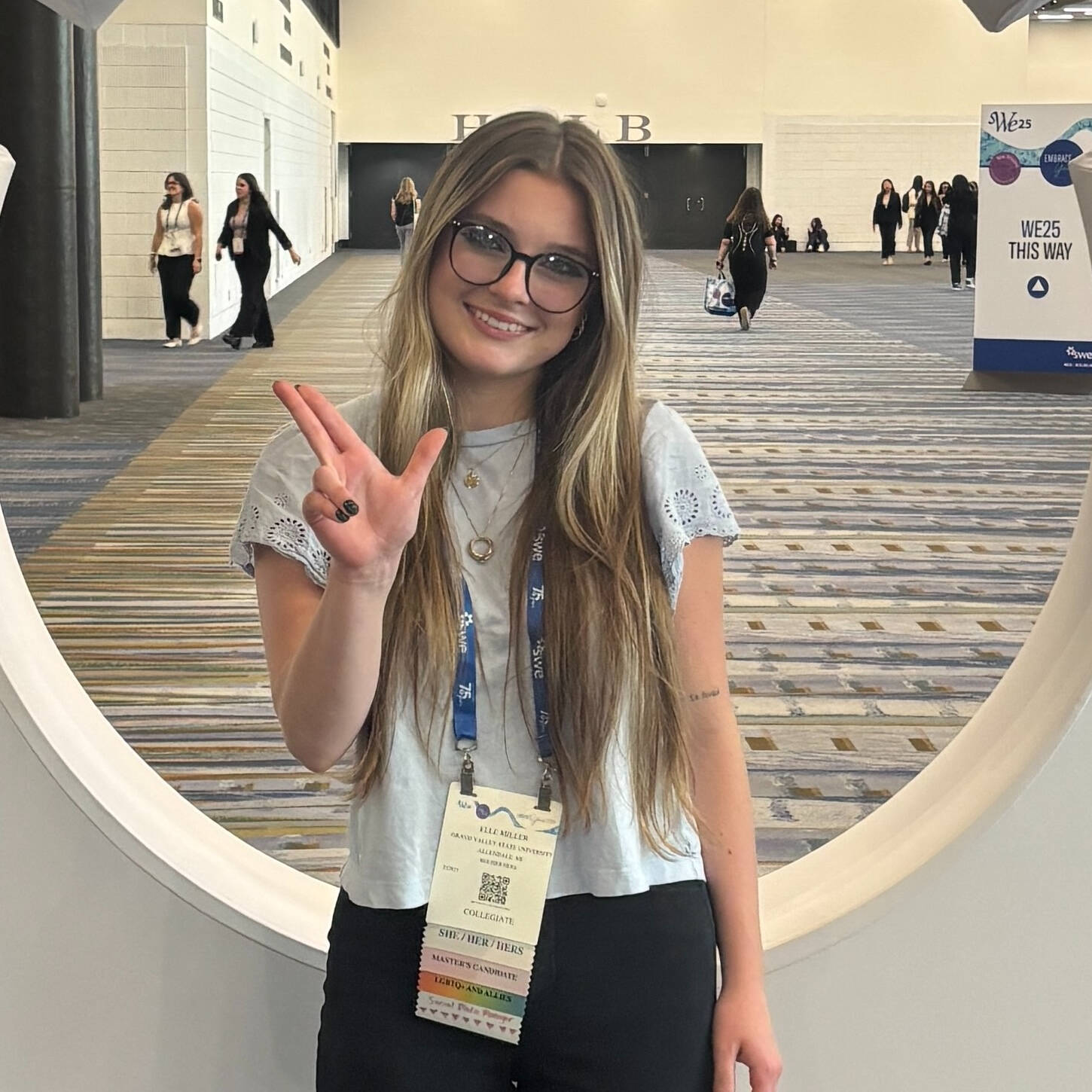Elle Miller at sWe 25 Convention